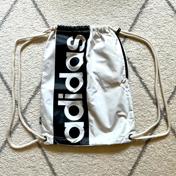 Adidas Shoulder Bag - Picture 1 of 1